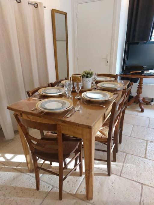 Chez Laurette - Charming Apartment In Historic Village Near Versailles Marly-le-Roi Buitenkant foto